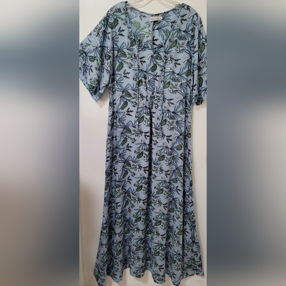 New Tiare Hawaii Blue Maxi Floral Print Short Sleeve Kaftan Maxi Dres Size OS - Picture 1 of 16